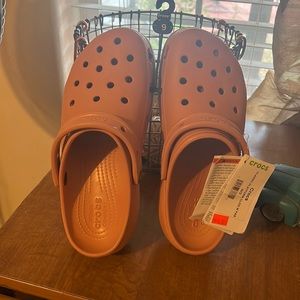 New with tag CROCS in new color papaya Women’s size 9